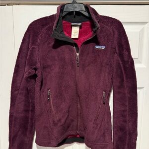 Patagonia Women's R4 Regulator Polartec Fleece Burgundy Purple